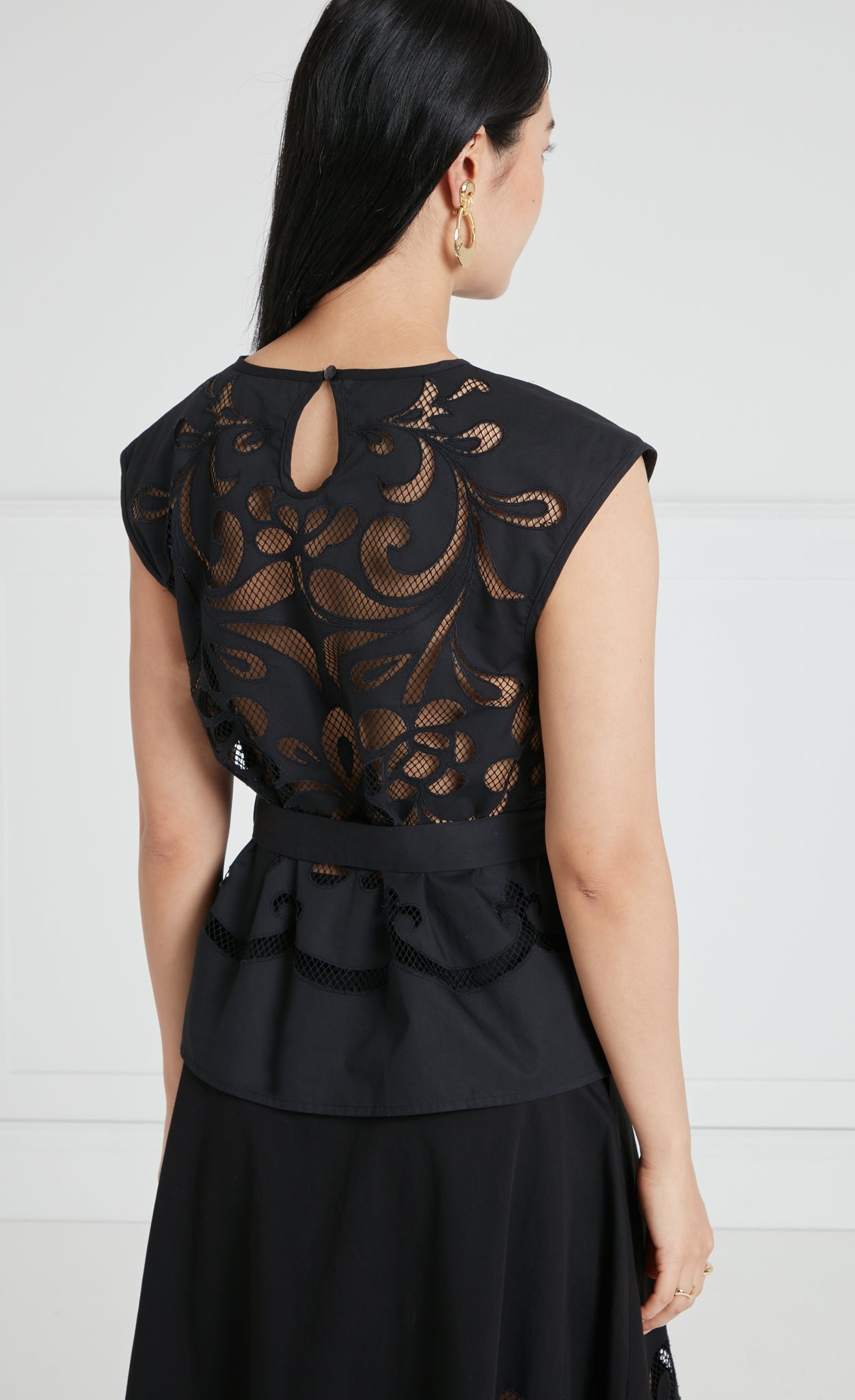 Nelle Sleeveless Top - Black